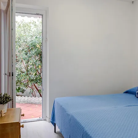 L16 Nuovo Con Giardino E Posto Auto